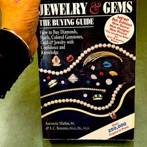 Want to learn about jewelry & Gems. 5th edition !!